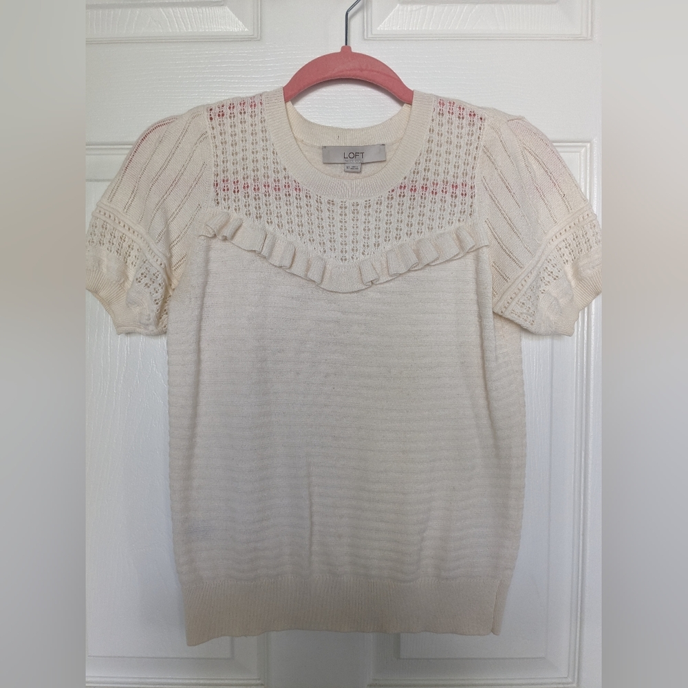 LOFT Cream Sweater Short Sleeved Top Size XS